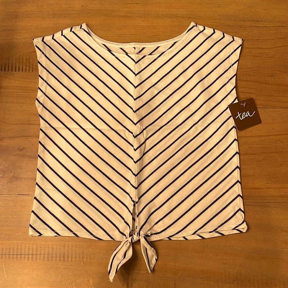 NEW Tea collection top